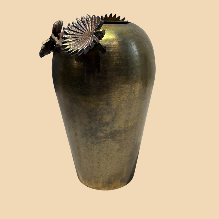Antique Brass Vase with Leaf Detailing – Handcrafted Décor