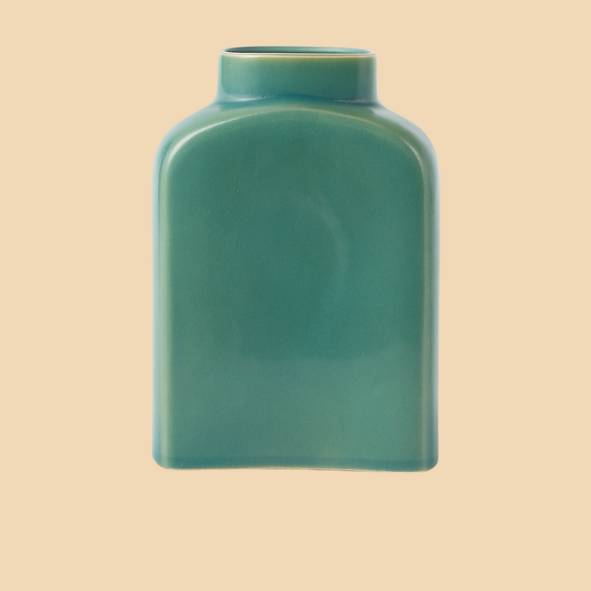Celadon Curved Ceramic Vase – Minimalist Elegance
